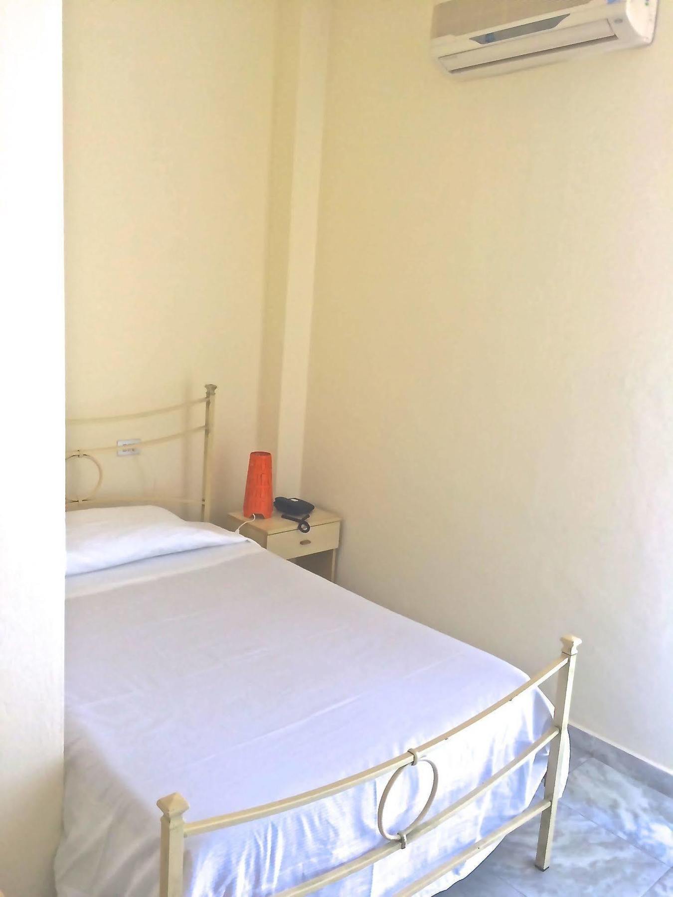 Hotel Mirage Marina di Pietrasanta Bagian luar foto