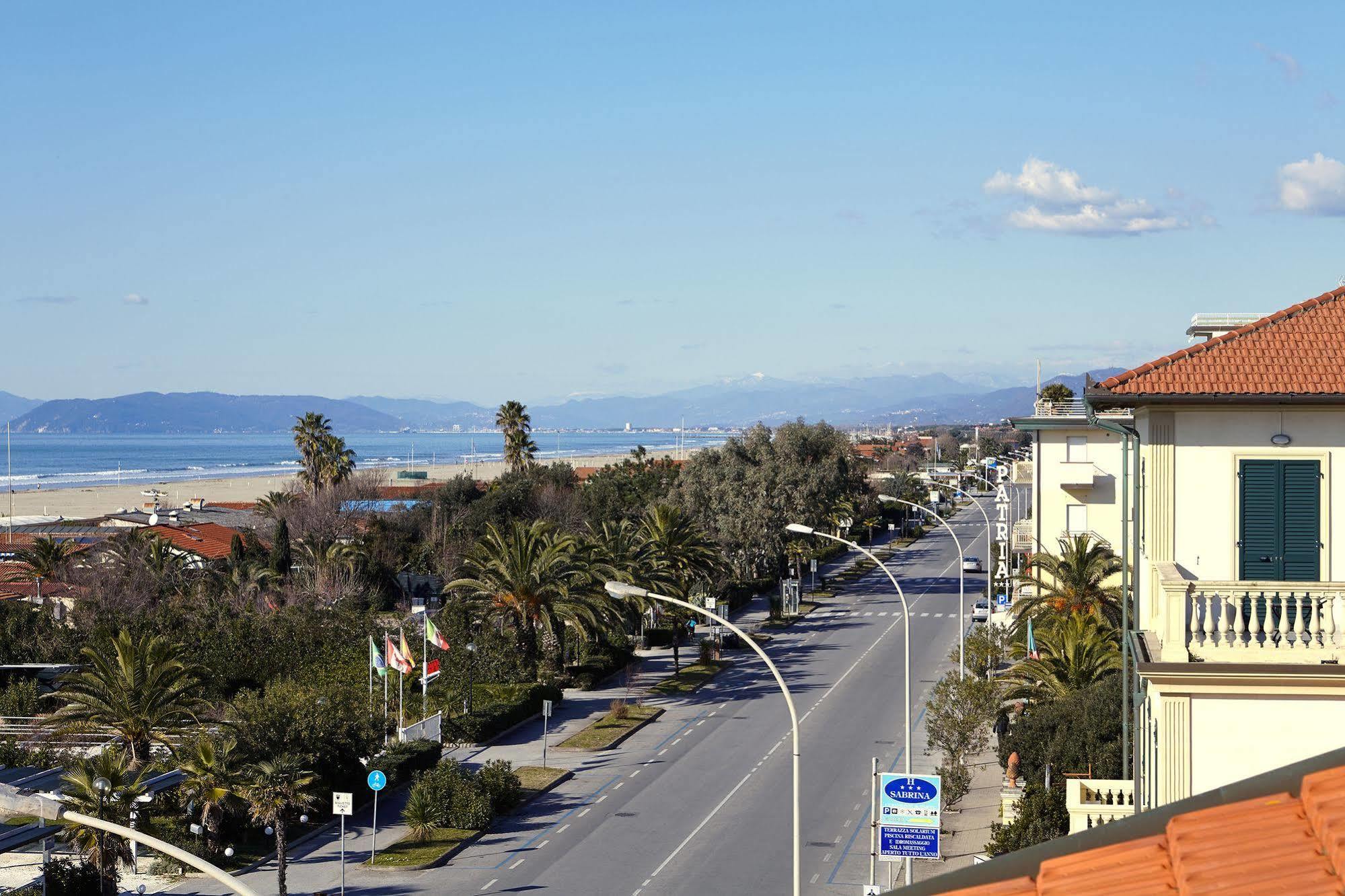 Hotel Mirage Marina di Pietrasanta Bagian luar foto